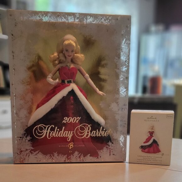 2007 Holiday Barbie Doll with Ornament (NRFB)